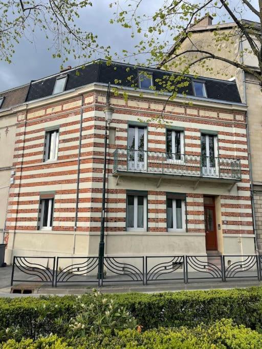 Le Tanneur Apartamento Épernay Exterior foto